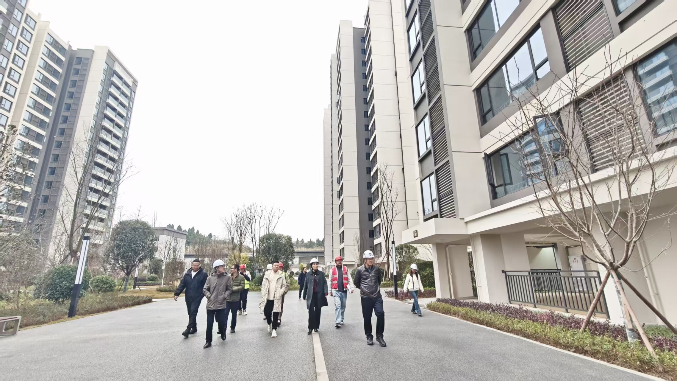 热烈：亍八炷高新区南片区棚户区改造配套基础设施建设项目”顺利通过竣工验收
